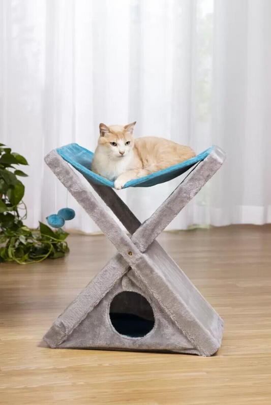 Prevue Pet X-tra Fun Kitty Center Scratching Panel Hideaway Play Nap