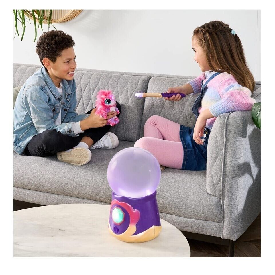 MAGIC MIXIES Magical Misting Crystal Ball with Interactive 20.3cm Pink Plush Toy
