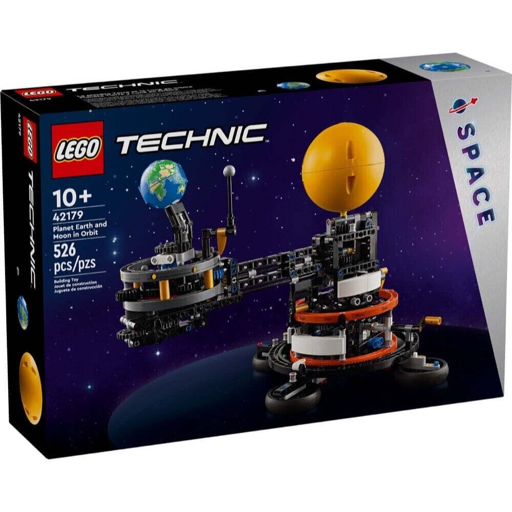 LEGO 42179 Technic Planet Earth and Moon in Orbit