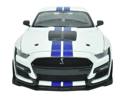 Maisto 1:18 Diecast Special Edition 2020 Mustang Shelby GT500 Model Car White
