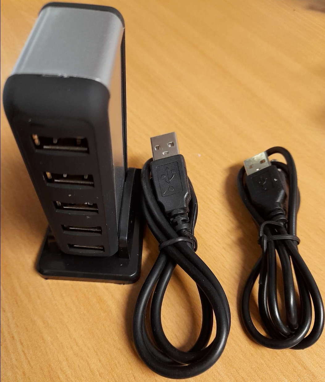 7 Ports USB 2.0 Hub Switching 2A Power Adapter Brand New