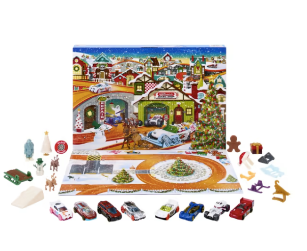 Hot Wheels Advent Calendar - 8 hot wheels cars 16 winter themed accessories