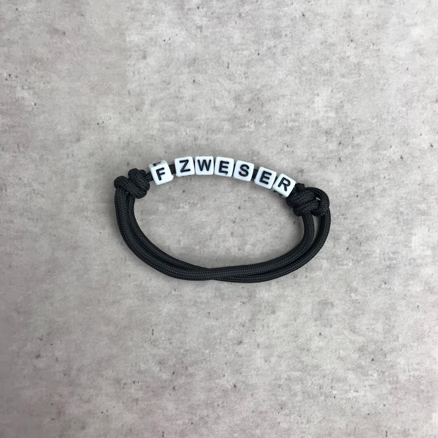 Murder On The Underground 750+ 5X50 Piece Puzzle Murder Board Mystery Game