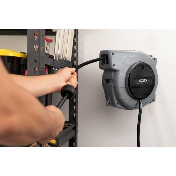 Ozito 9m Retractable Air Hose Reel Quick Release NITTO 180° Wall Mounted