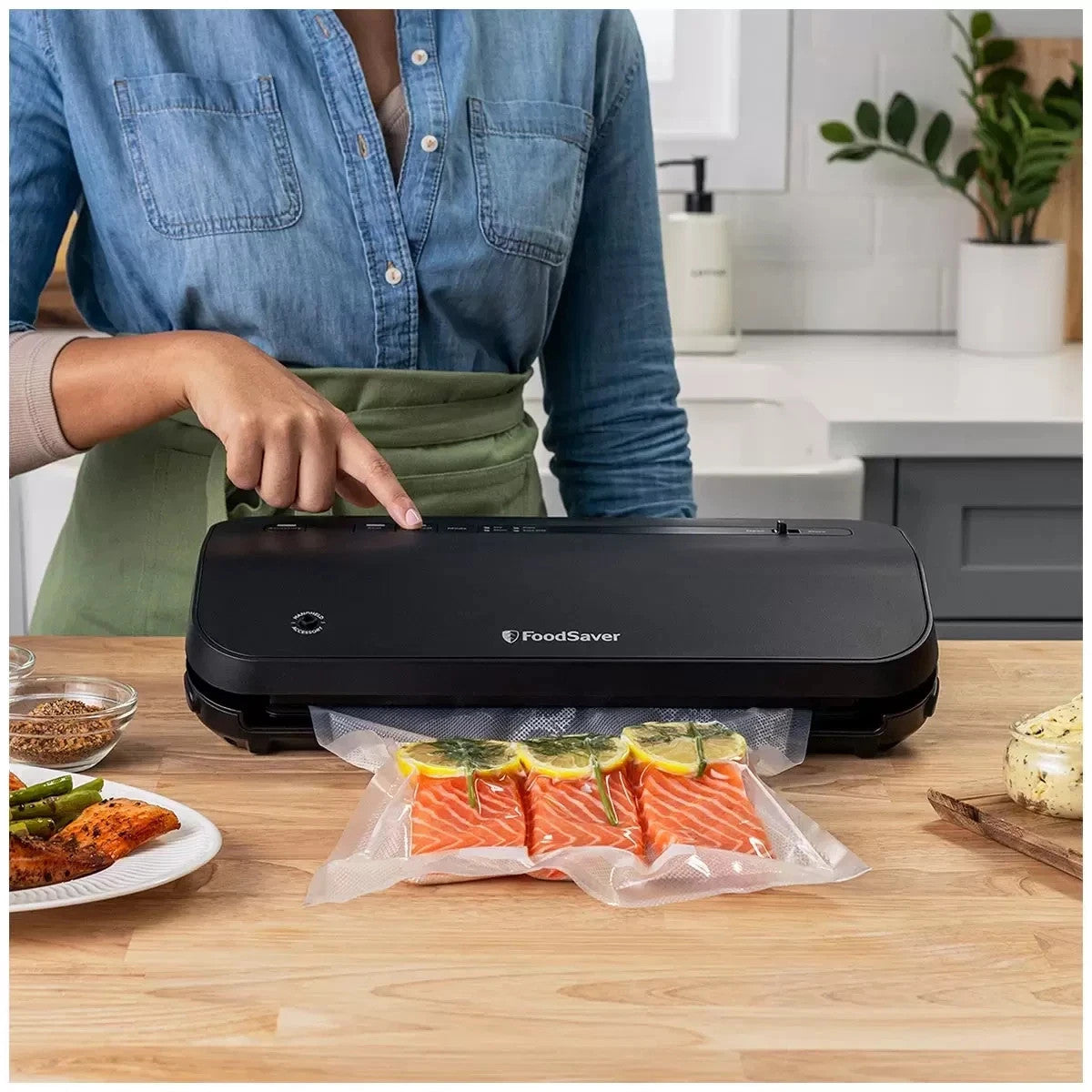 FoodSaver Preserve Vacuum Sealer VS2298 Air Tight Sealer for Meat Food Veggies