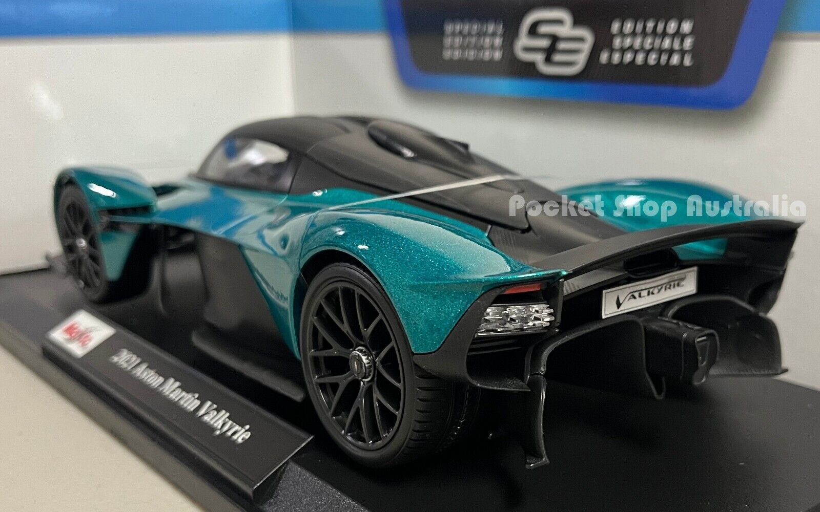 Maisto 2021 Aston Martin Valkyrie 1:18  Green Die Cast Model Car
