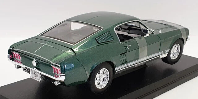 Maisto 1/18 Diecast Special Edition 1967 Ford Mustang GTA Fastbacks Green
