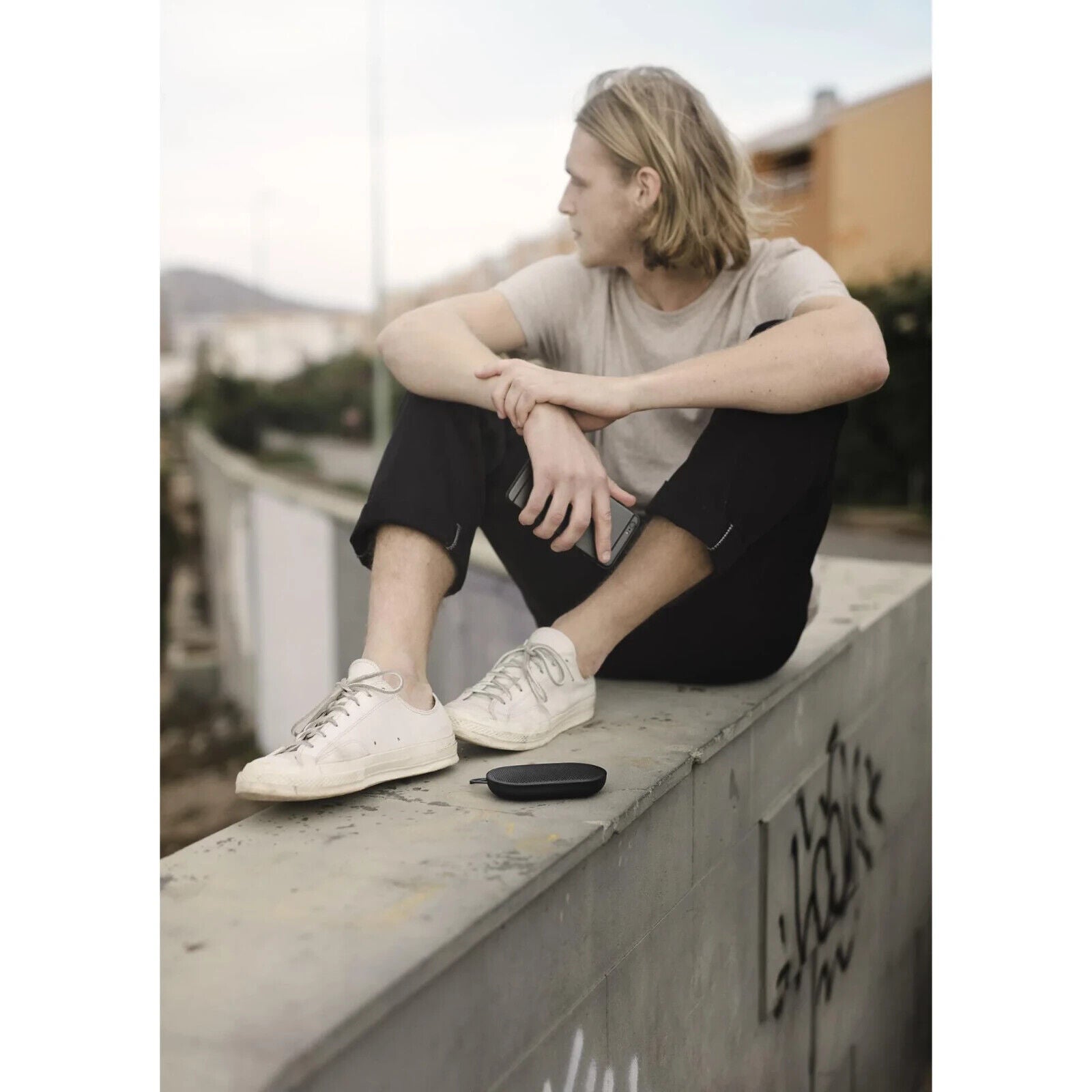 B&O Bang & Olufsen Beoplay P2 Portable Wireless Bluetooth Speaker (Black)