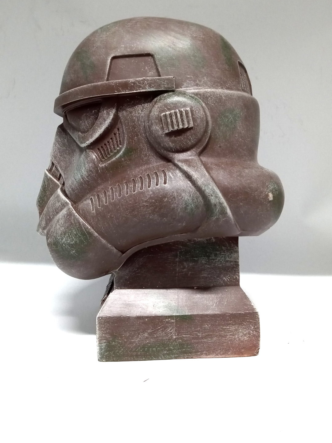 Star Wars Polyresin Helmet Statue – Stormtrooper