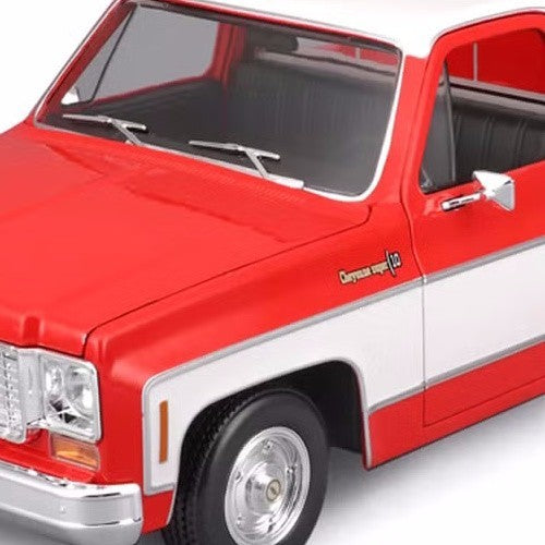 Maisto 1:18 Die Cast Cars Special Edition 1974 Chevrolet C10 Cheyenne Super