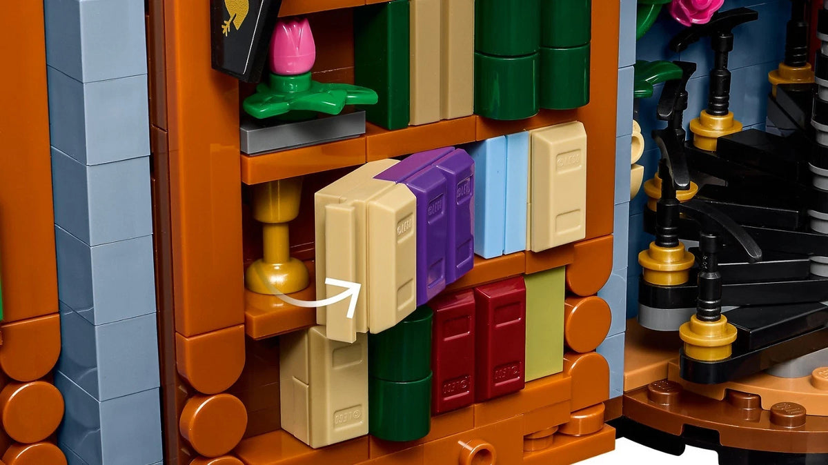 LEGO Icons 11379 Bookshop: Book Nook Brand New