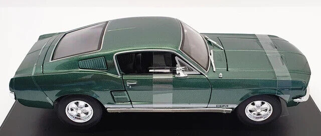 Maisto 1/18 Diecast Special Edition 1967 Ford Mustang GTA Fastbacks Green