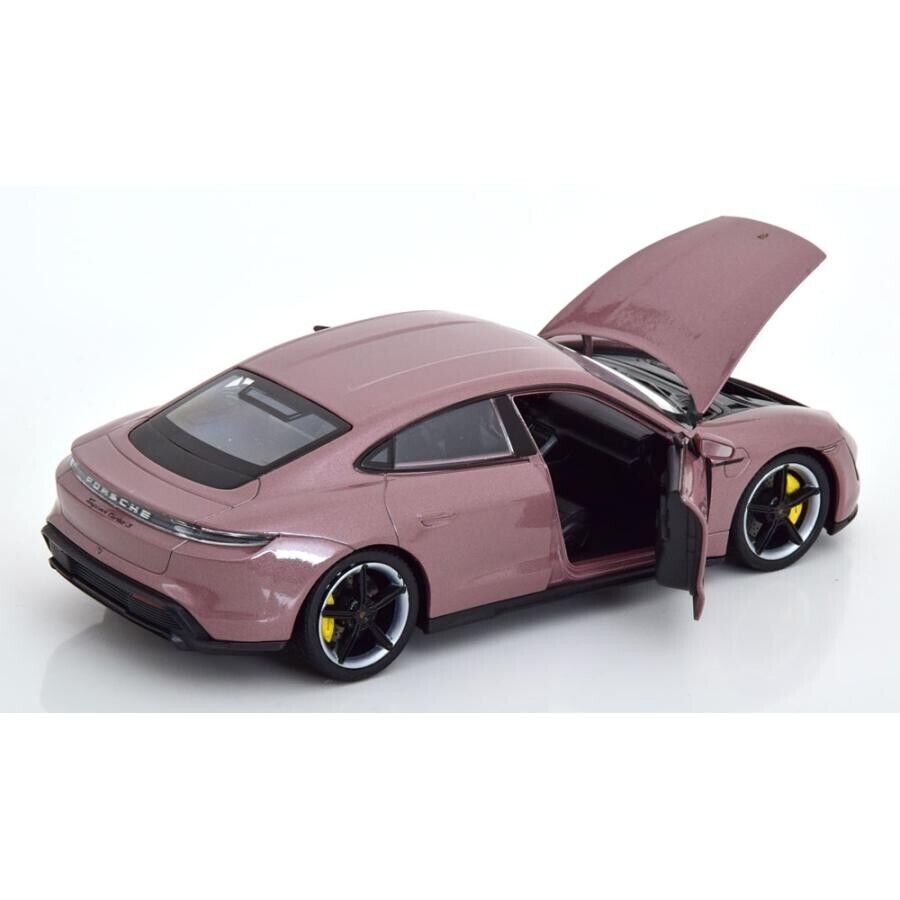 Official Porsche Taycan Turbo S year 2020 metallic Diecast Car 1:24 Welly Toy