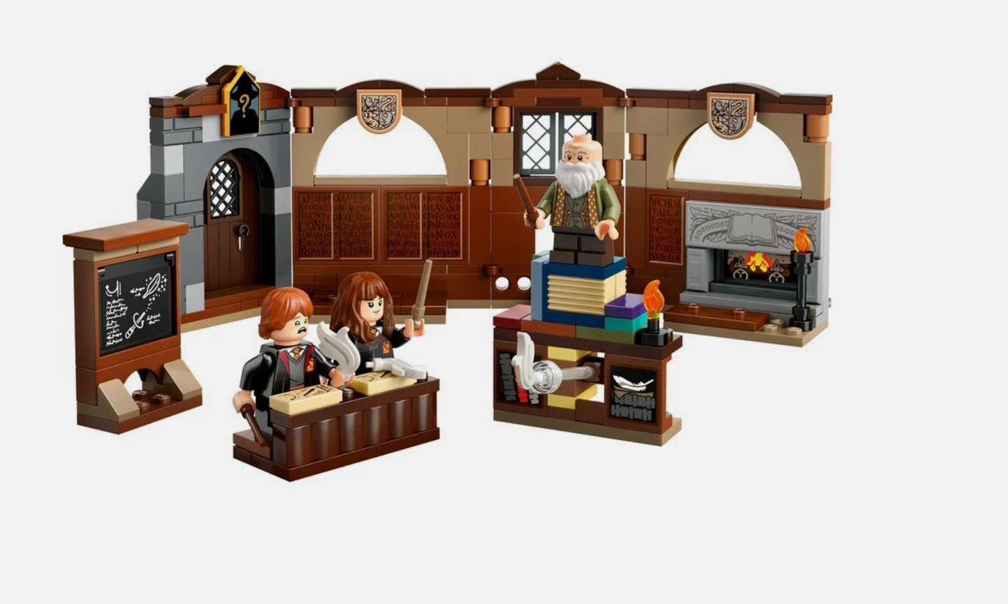 LEGO 76442 Hogwarts Castle: Charms Class Harry Potter Age 8+
