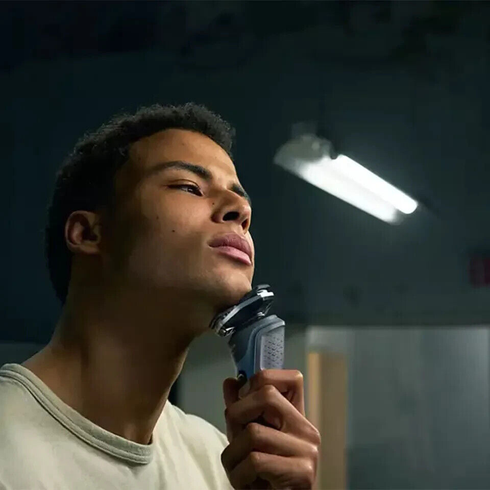 Philips 5000 Series SkinIQ Technology Men's Shaver S5880/20