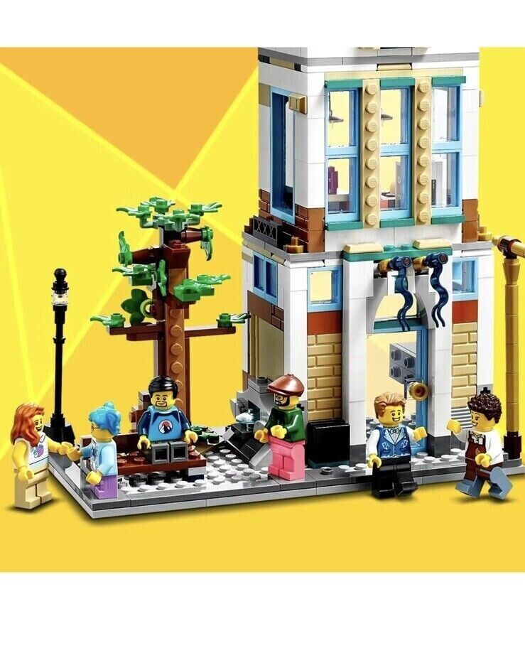LEGO 31141 Creator 3-in-1 Main Street (Brand New and Sealed)