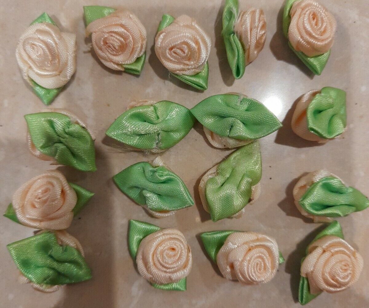 32 Pcs Handmade Ribbon Roses Fabric Flowers For Wedding,Clothes Embellishment