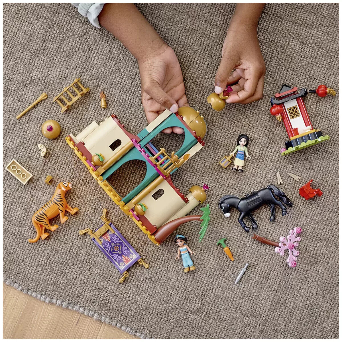 LEGO Disney Princess Jasmine and Mulan's Adventure 43208