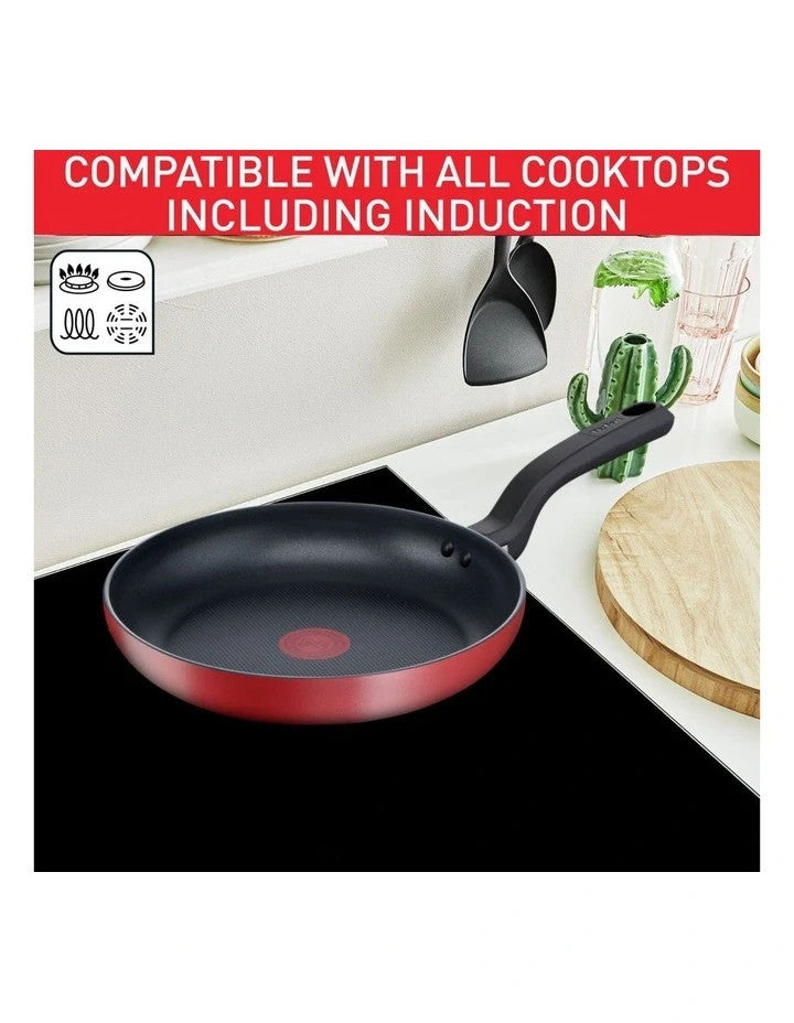 Tefal Red Delight Frypan Set 24cm And 28cm Twin Pack in Red